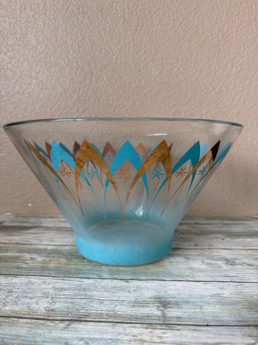 Vintage Anchor Hocking Blendo Atomic Happy Hour Chip Serving Bowl Turquoise Gold - Picture 1 of 13